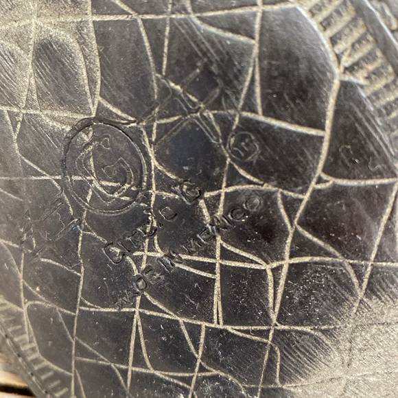 Circle G Coral Red Cutout Shortie Boots. Size 9. - Picture 6 of 9